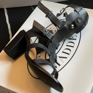 Steve Madden Black Heeled sandals with Bold Straps
